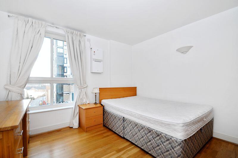 Apartment in London - View 5