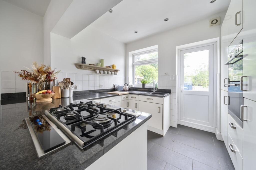 House in London, Burnt Ash Green, Grove Park - View 3