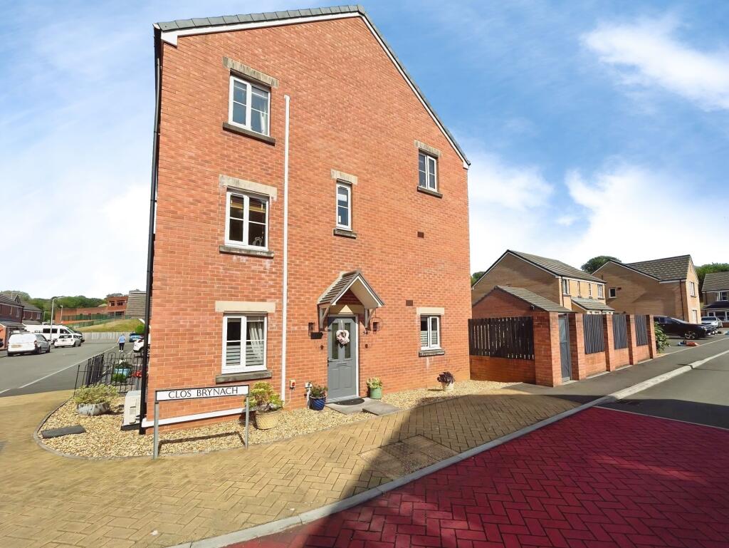 Main image of property: Maes Brynach, Brynmenyn, CF32