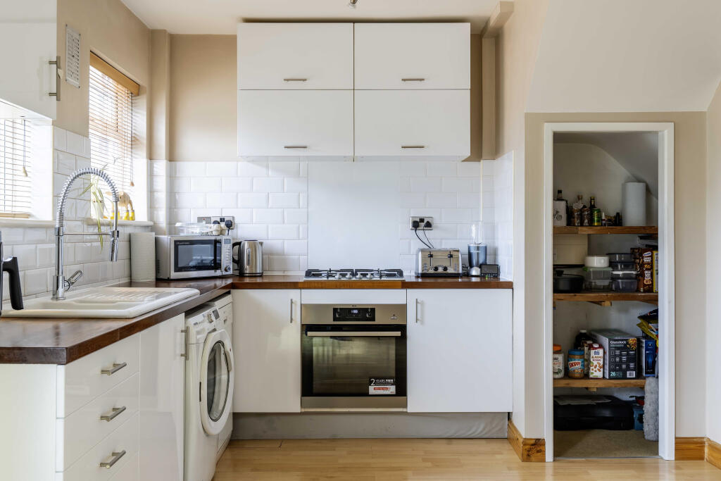 House in Bristol, Henbury - More