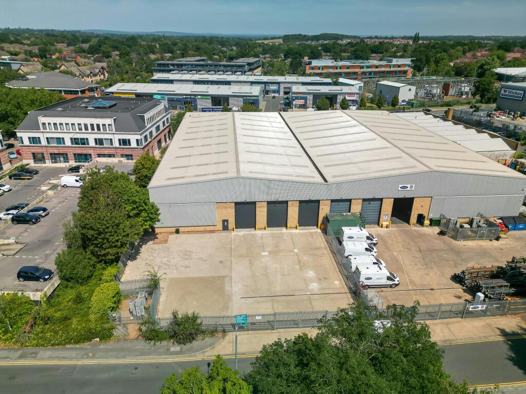 Western-Road-Bracknell-DRONE-09.jpg