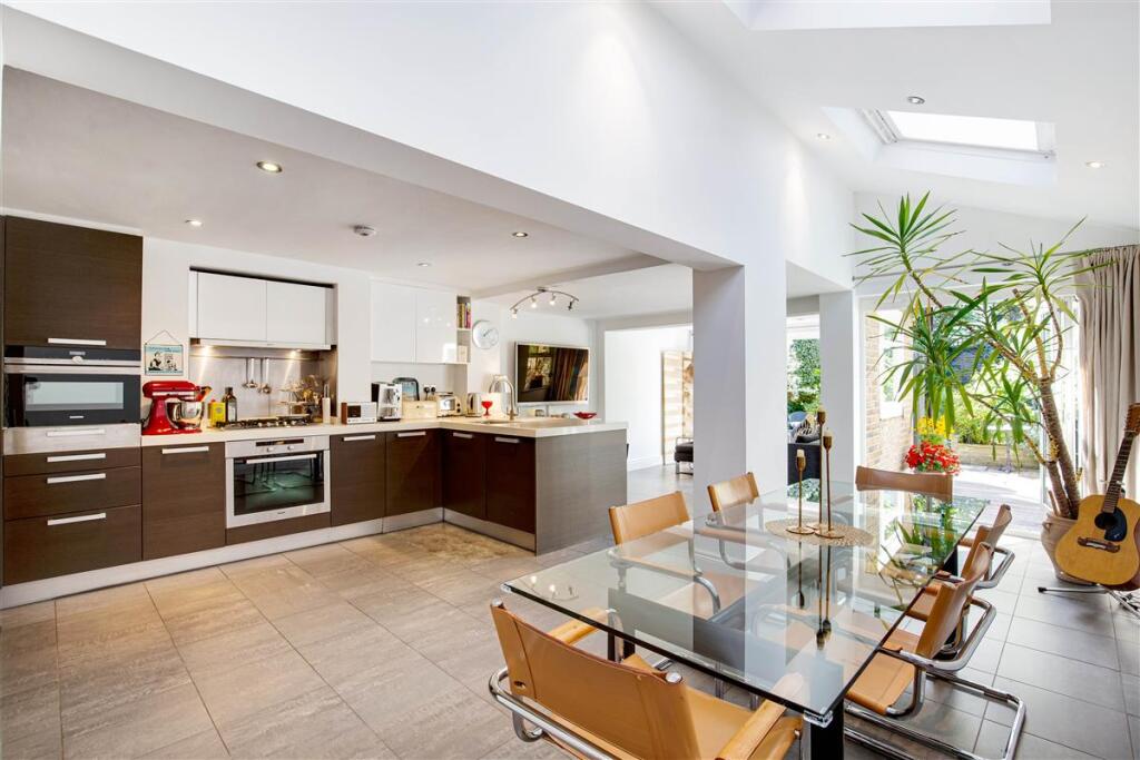 Crescent Lane, SW4 photo 3