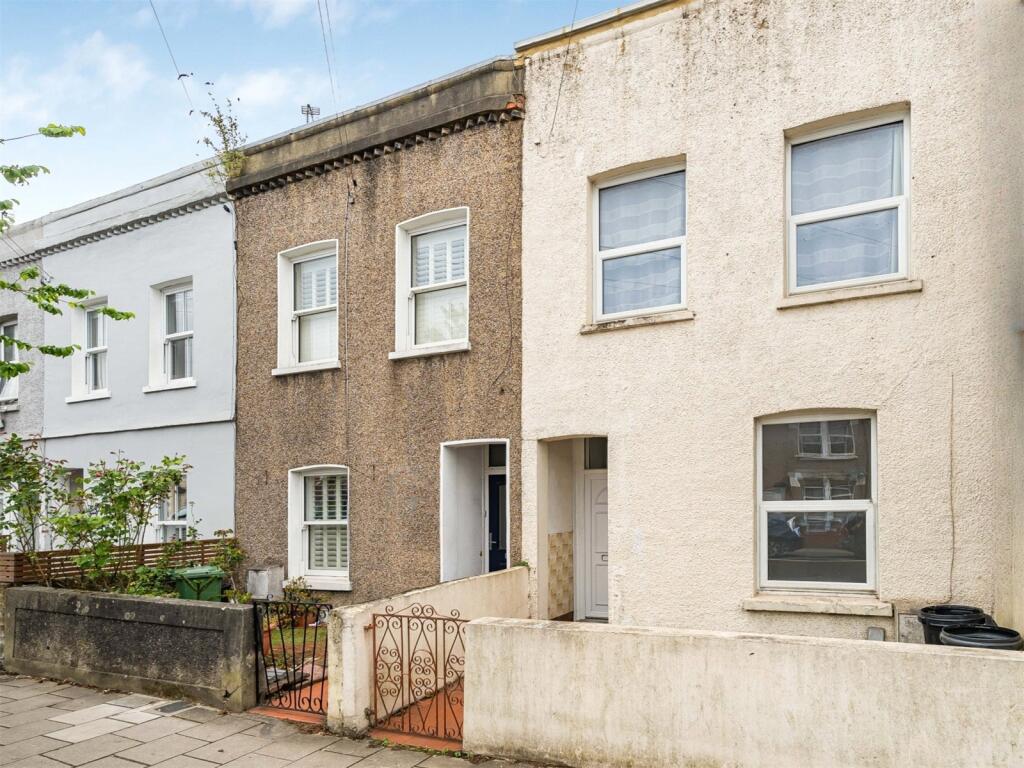 Main image of property: Fountain Road, London, SW17