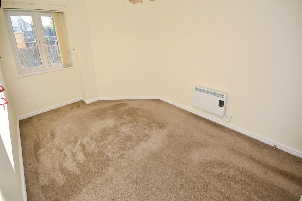 Apartment in Braintree, Essex - View 5