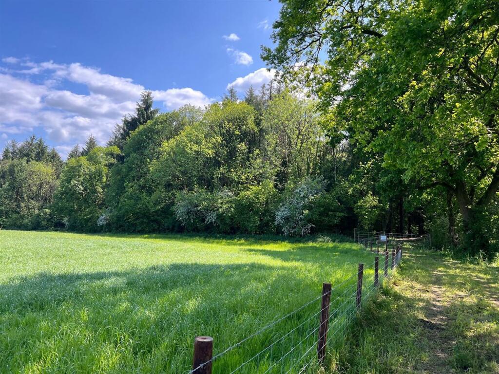 Main image of property: Llanddarog, Carmarthen, SA32