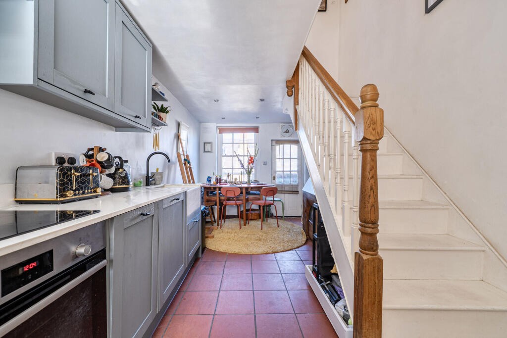 House in Harrow - View 5