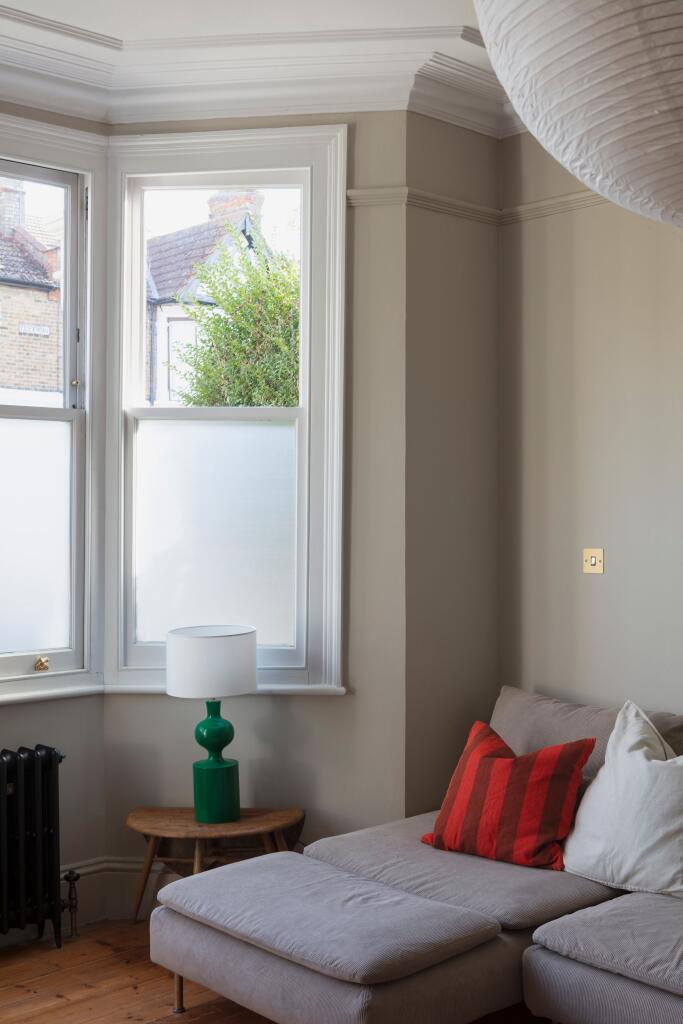 House in London, Leytonstone - More