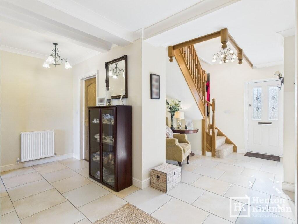 Downham Road, Ramsden heath, CM11 1QQ photo 2