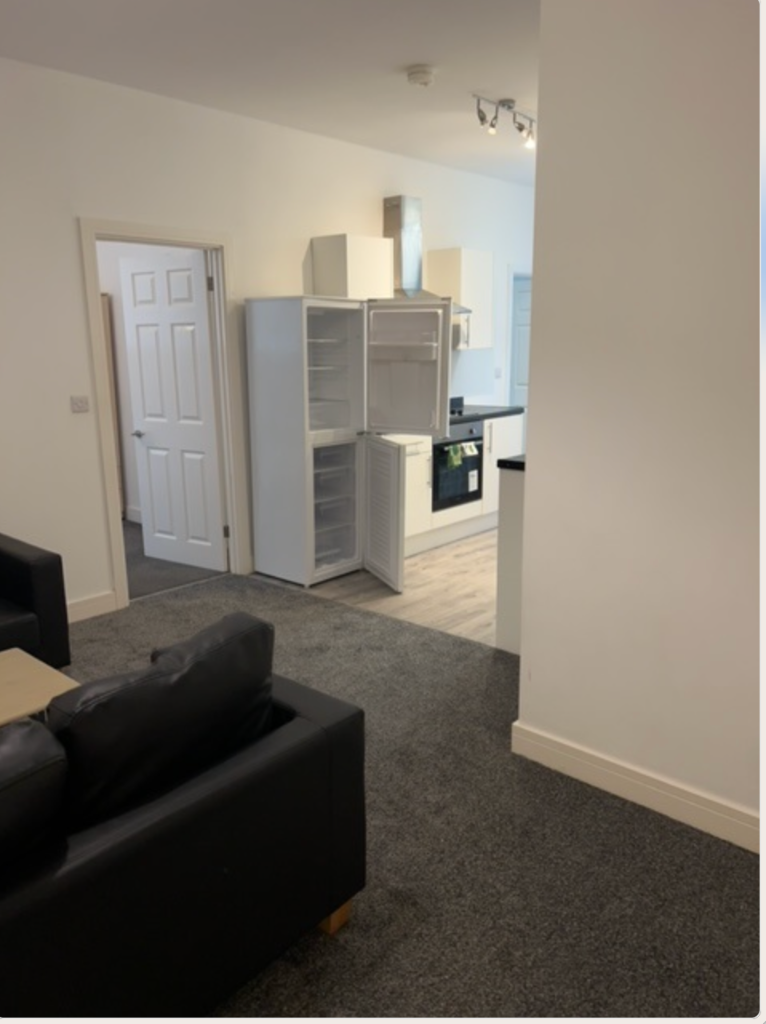 Apartment in Nottingham - View 3