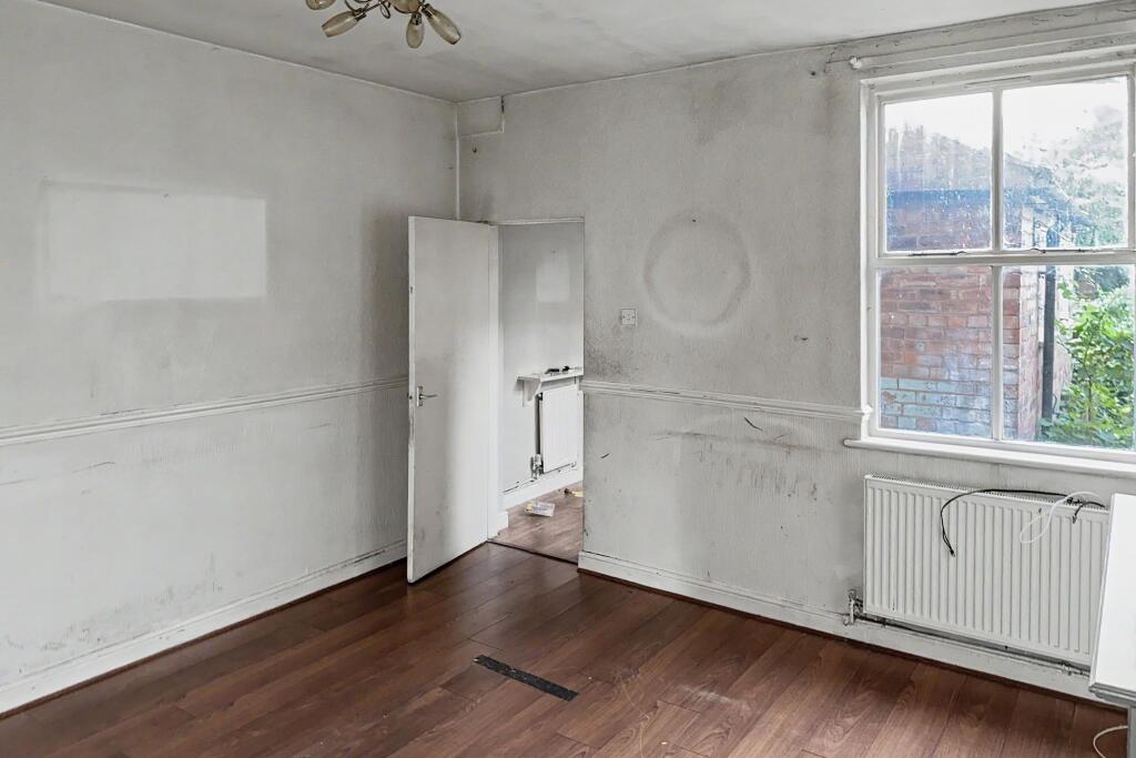 House in Walsall - More