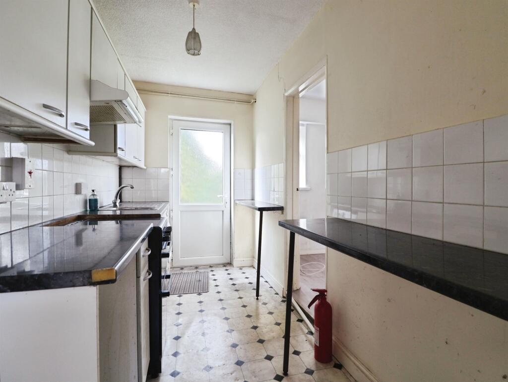Main image of property: Heol Dennant, Cardiff