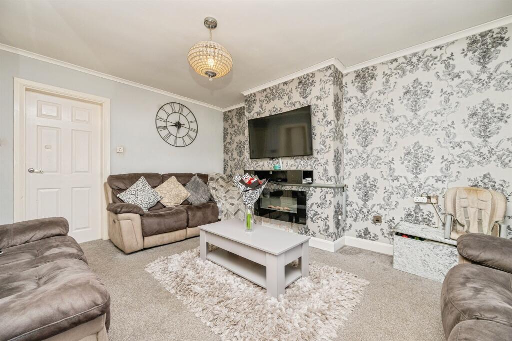 Main image of property: Drews Lane, Birmingham
