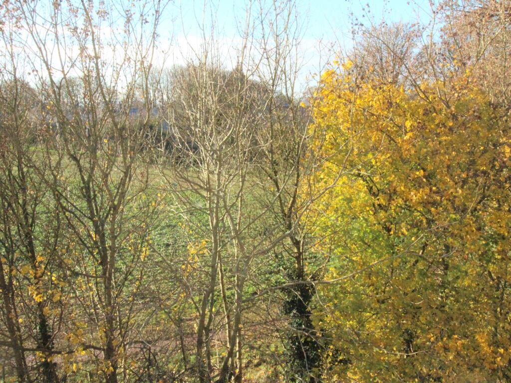 Apartment in Chipping Norton - View 2