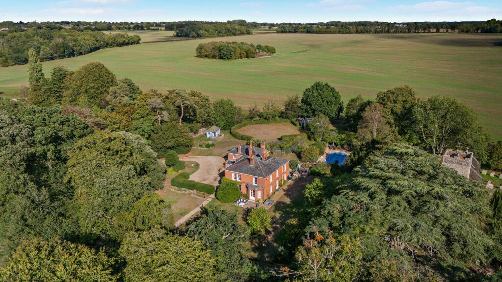 Main image of property: Norwich Road, Stoke Holy Cross, Norwich, NR14