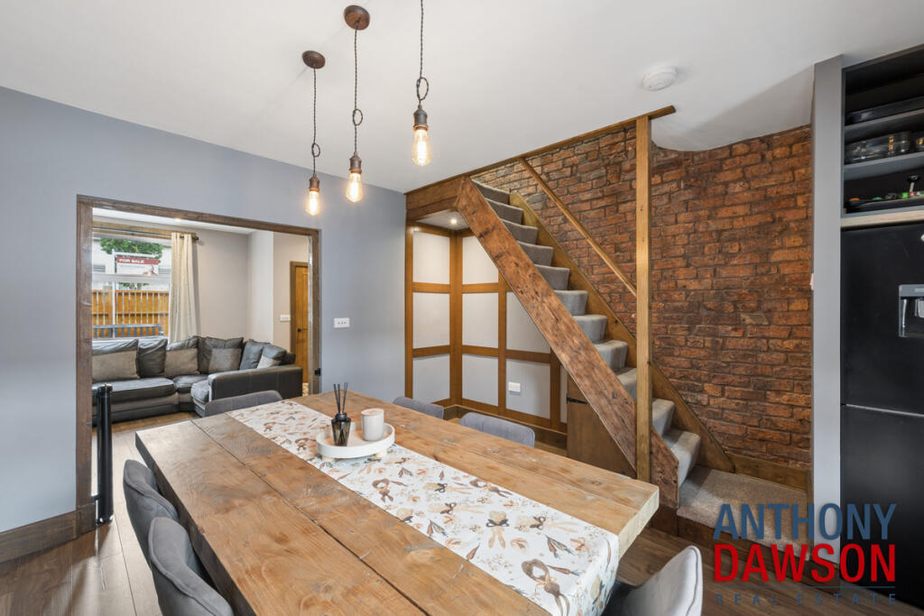 House in Burnley, Padiham - More