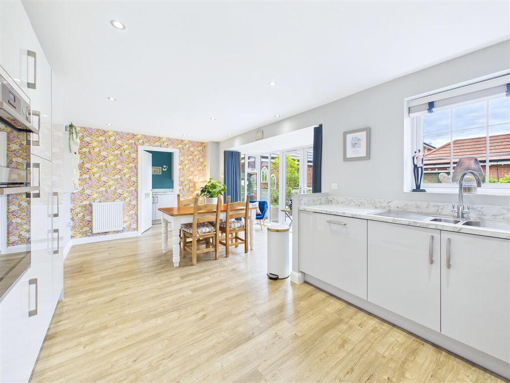 House in Lichfield, Fradley - View 4