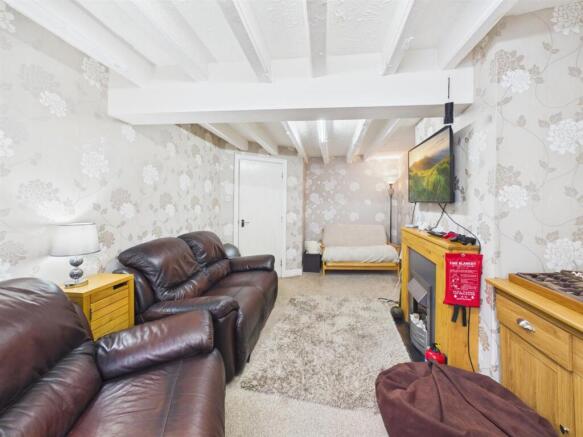 Lounge: