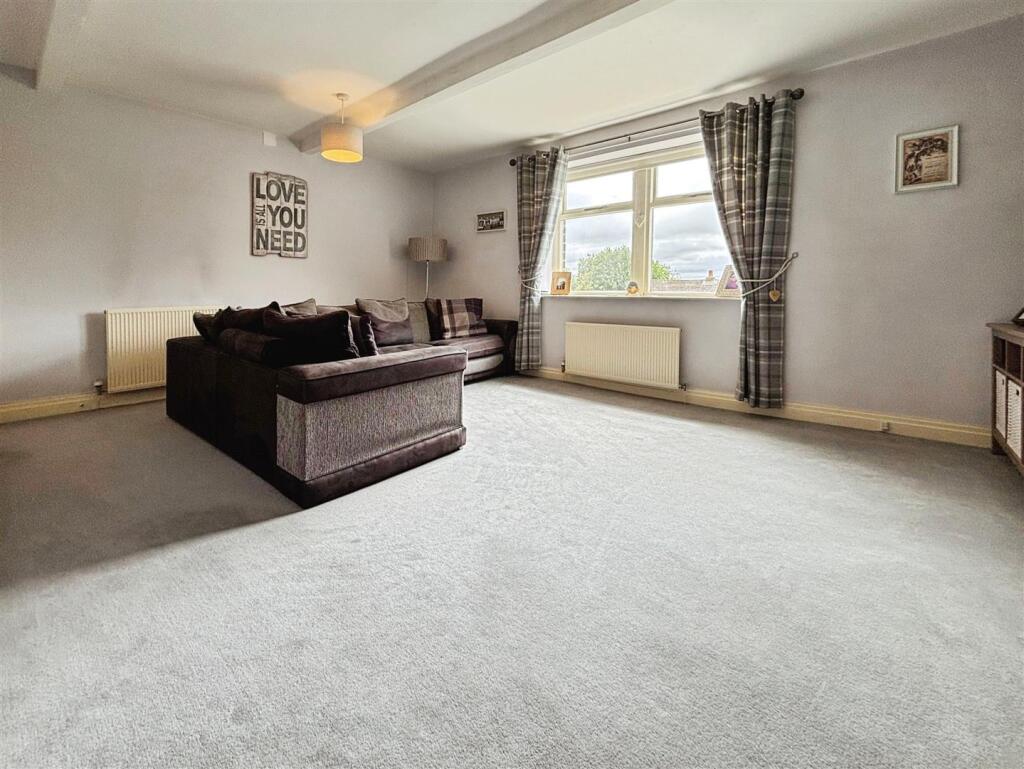 Additional image 7 of Moorwell Place, Bradford, BD2 2EX