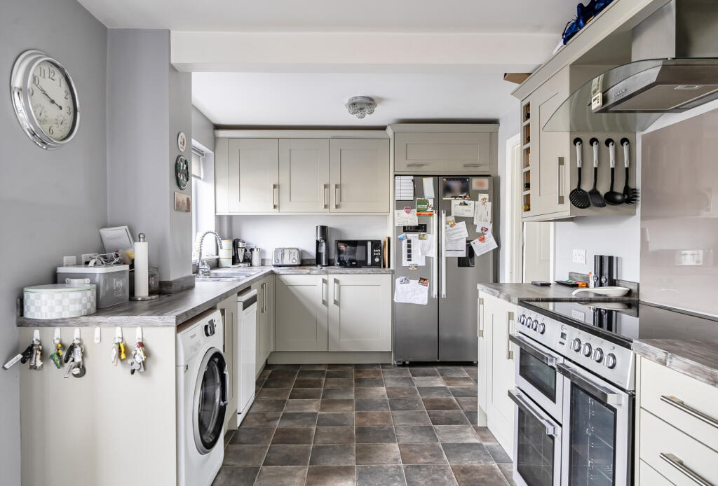 Prescott, Yate, Bristol, Gloucestershire, BS37 - More