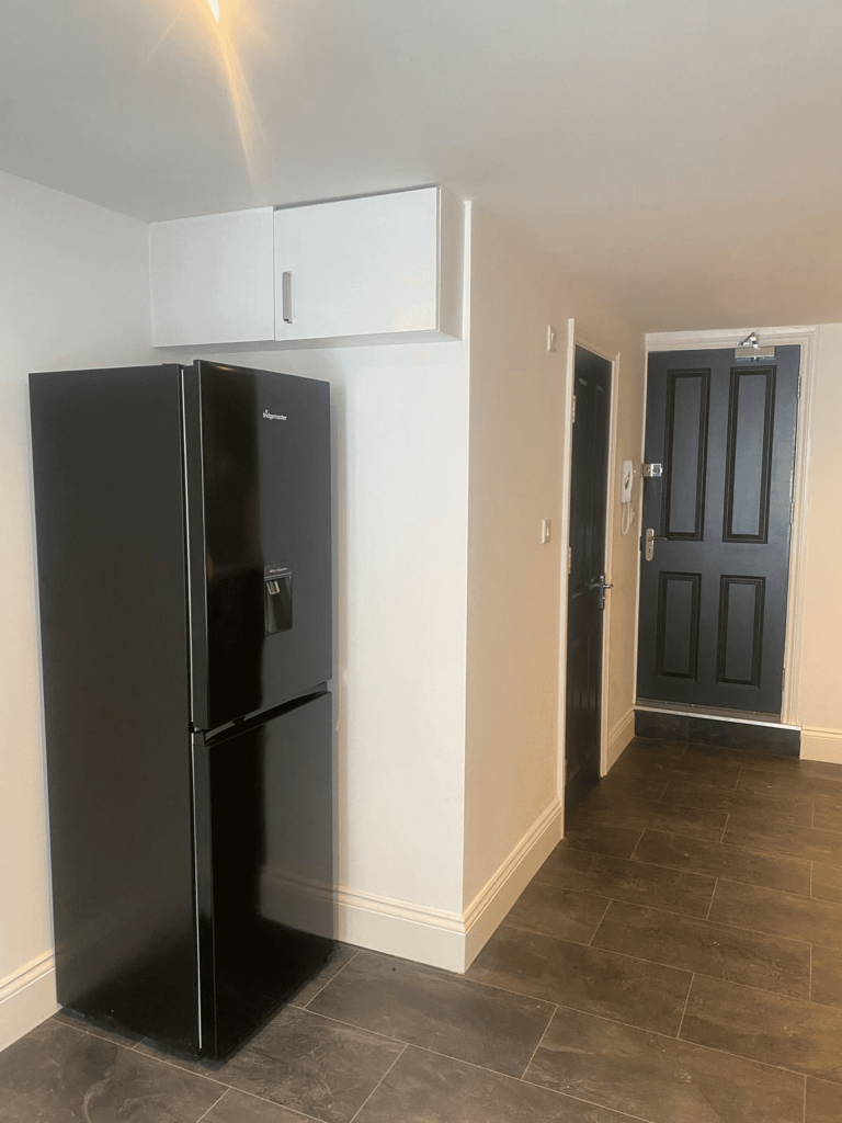 Apartment in Ilford - View 3