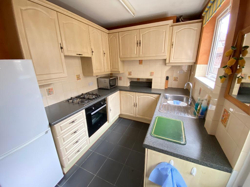 Ruxley Road, Bucknall, Stoke on Trent, ST2 9BT photo 4