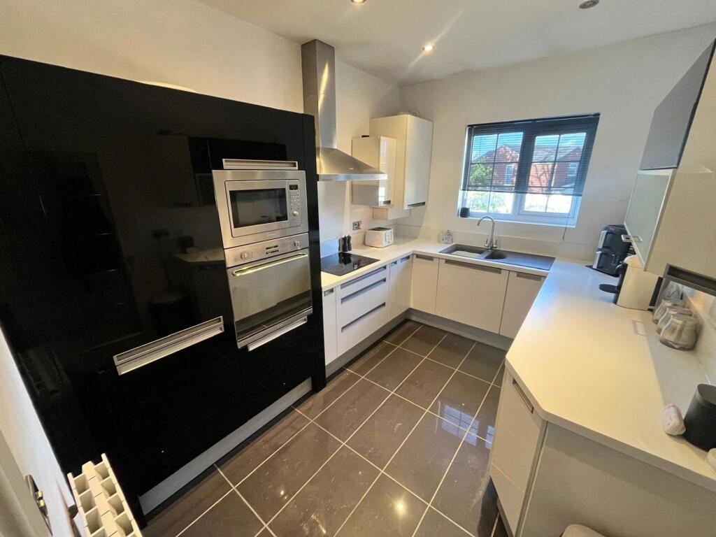 Apartment in Doncaster, Cantley - View 5