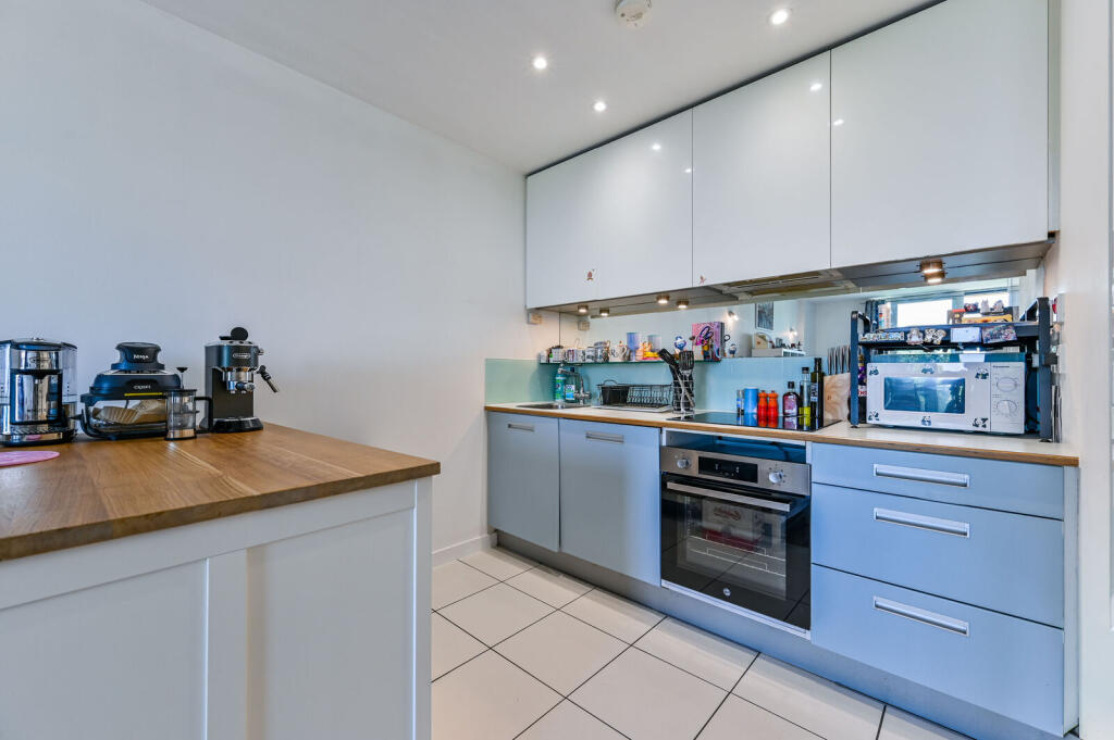 Apartment in London - View 4