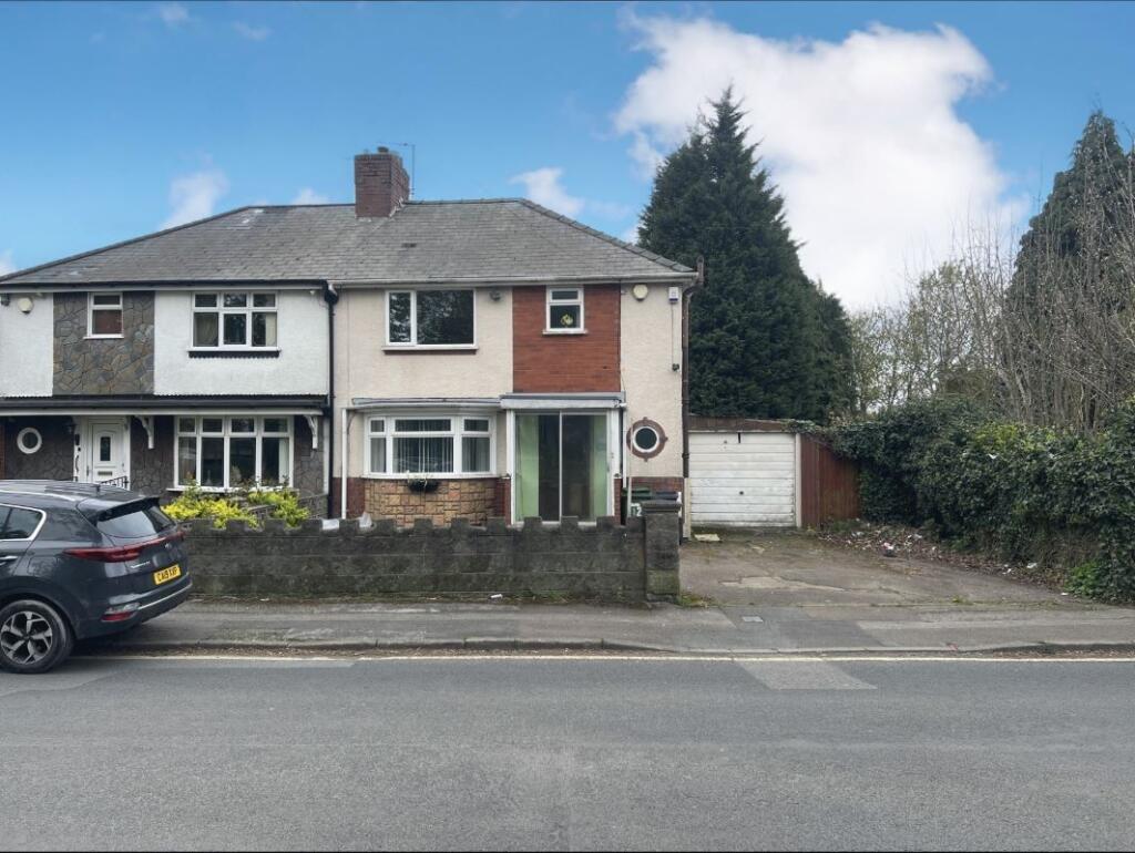 Main image of property: 12 Herberts Park Road, Darlaston, WS10 8QH