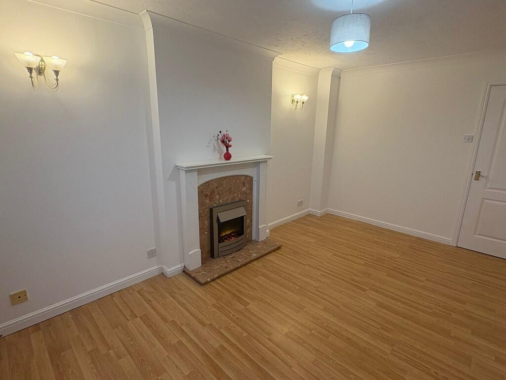 Dunlin Grove, Leigh photo 3