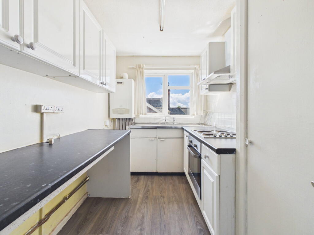 Apartment in Brighton - View 5