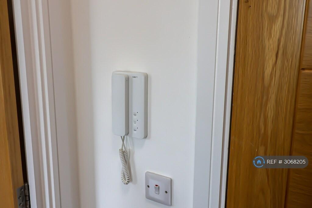 Main image of property: Staines Road, Hounslow, TW3
