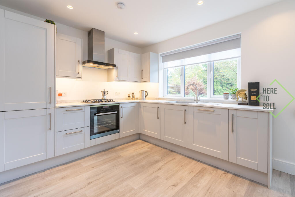 Main image of property: Petworth Road, North Finchley, London, N12