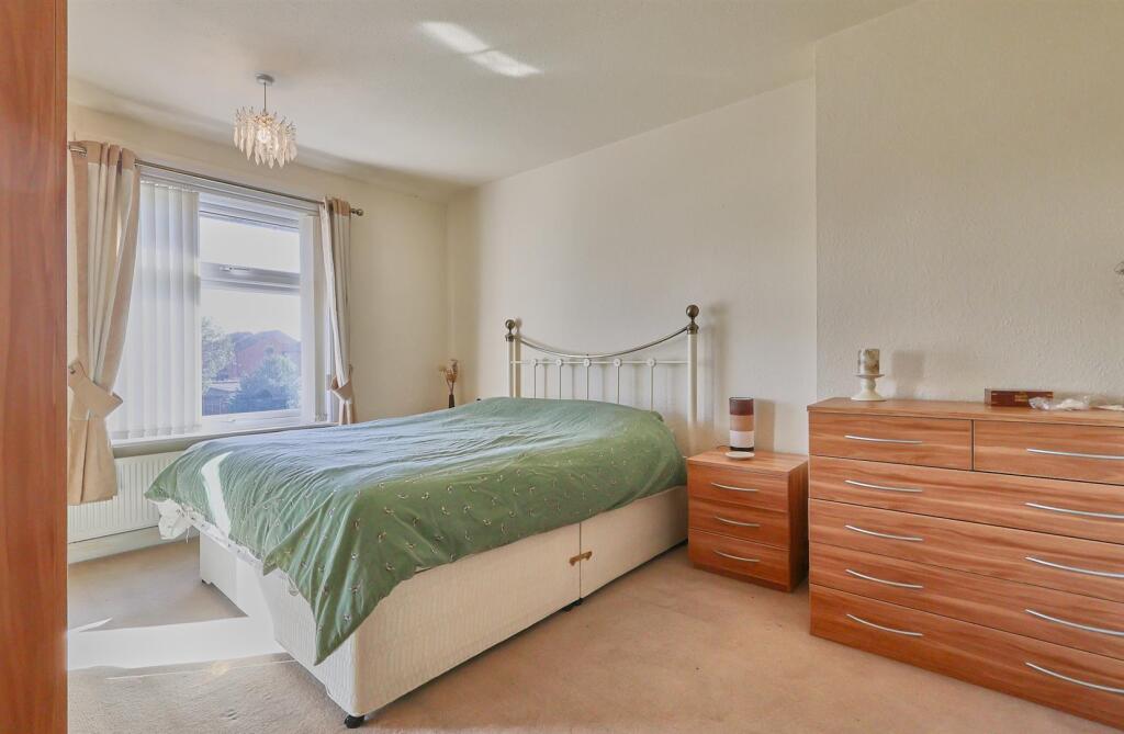 House in Hinckley and Bosworth, Barwell - More