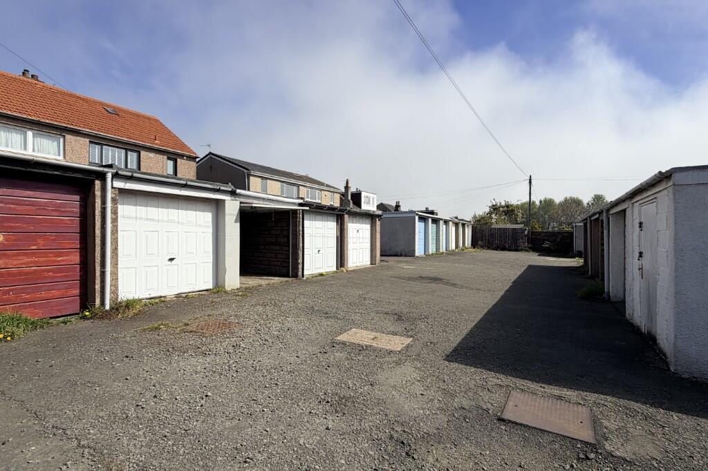 Garage at Parker Avenue, Edinburgh, EH7 6SD photo 4