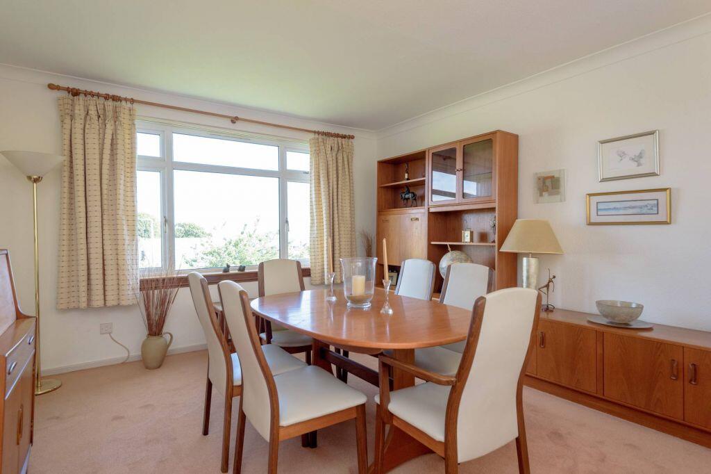 Apartment in Edinburgh - More