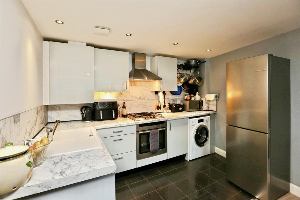 Apartment in Fareham, West End - View 3