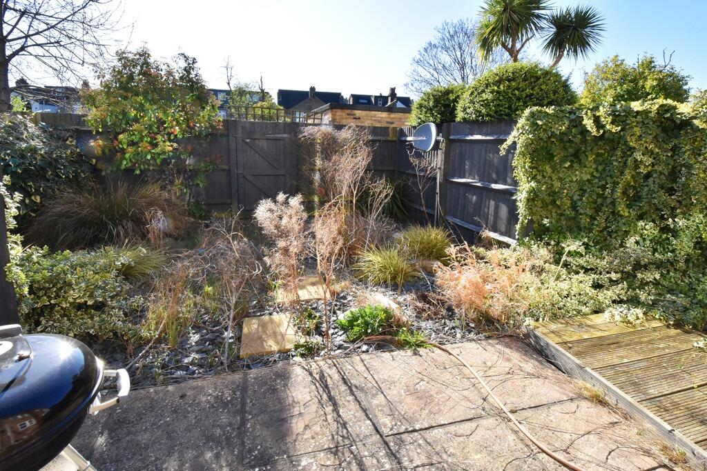 House in Bromley - View 3