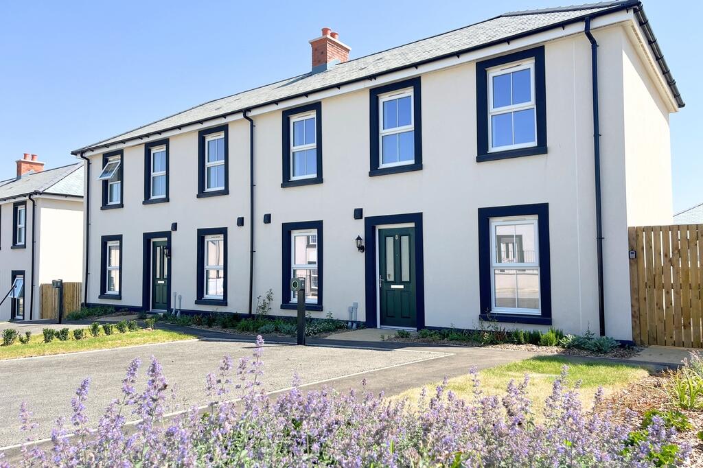 Main image of property: The Gwel, Higher Newham Farm,
Truro,
TR1 2SN