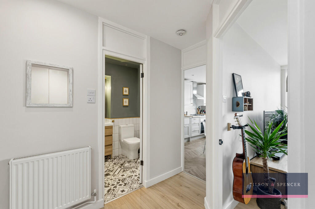 Apartment in London - View 3