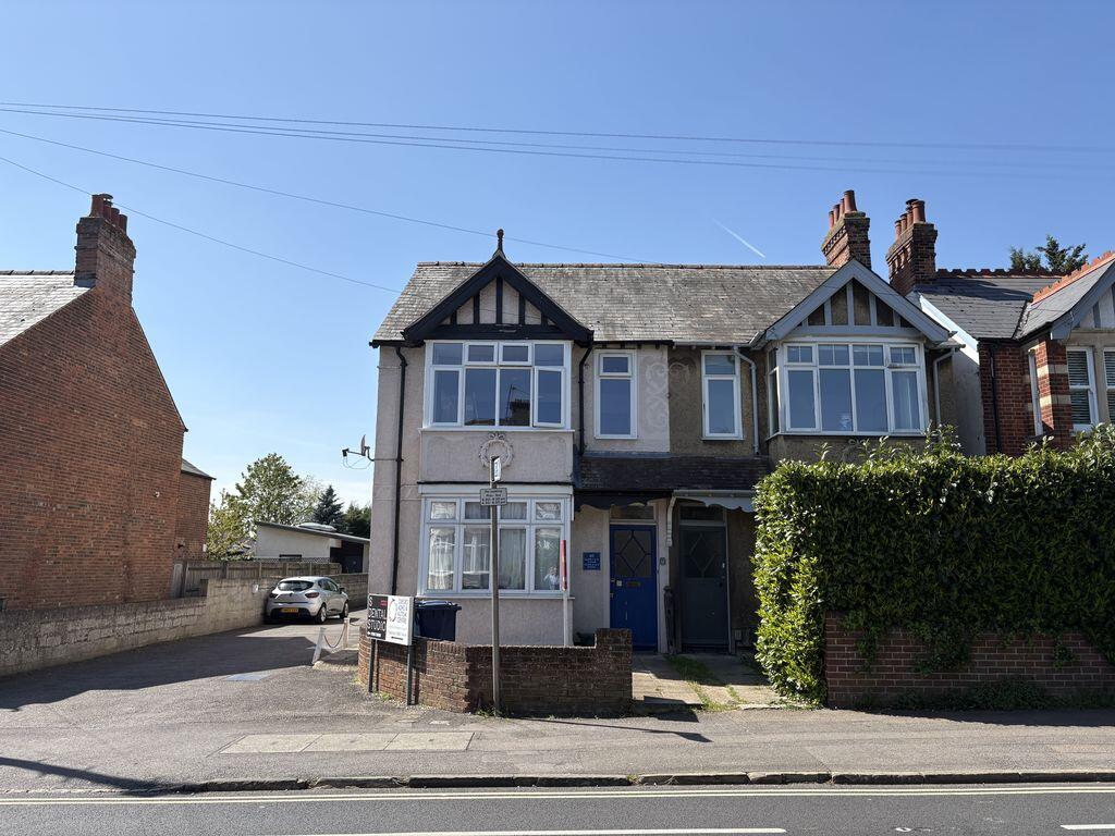 Main image of property: 40 Windmill Road, Headington