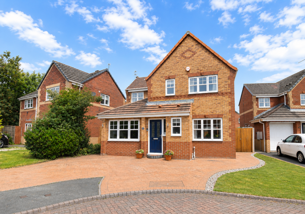Main image of property: Marlowe Close, Widnes WA8 7EN