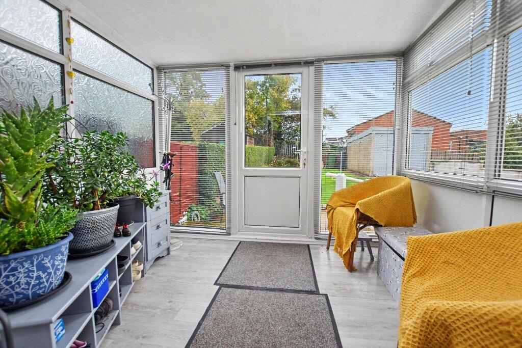 House in Wakefield, Moorhouse - View 4