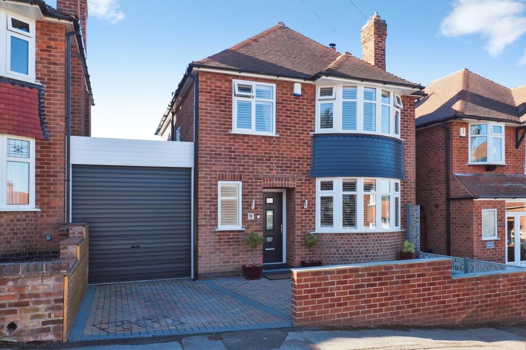 Main image of property: Castleton Avenue, Arnold, Nottingham, Nottinghamshire, NG5