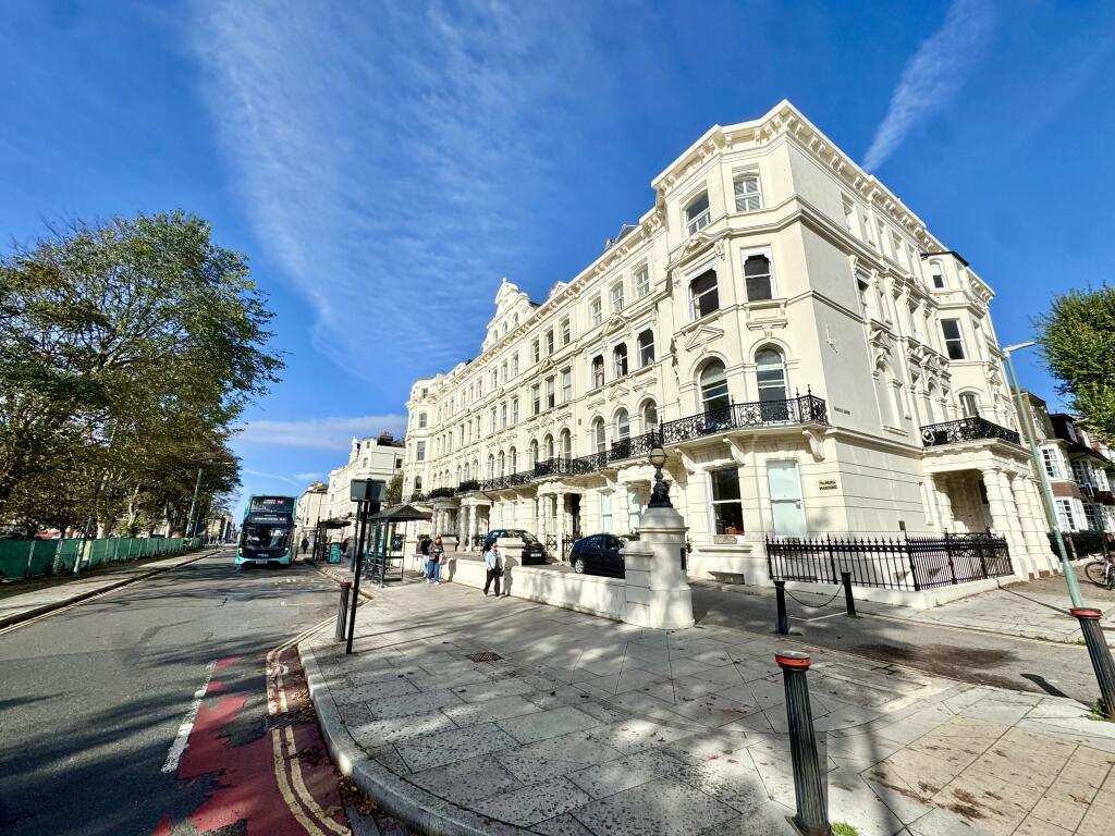 Main image of property: Palmeira Square, Hove, BN3 2FA