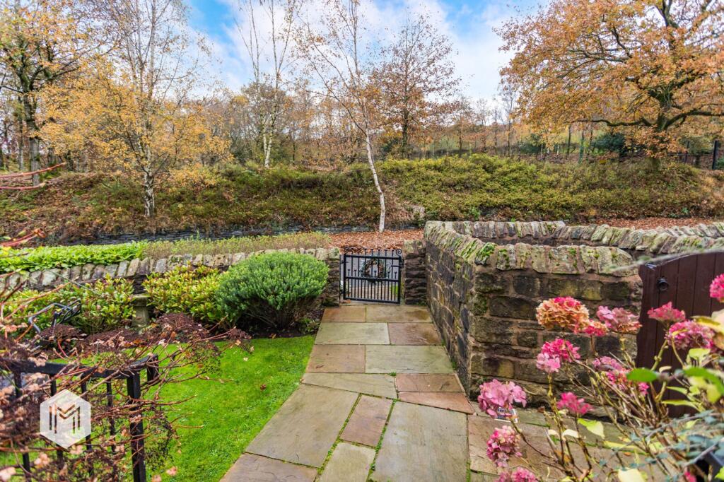 Wallsuches, Horwich, BL6 photo 2