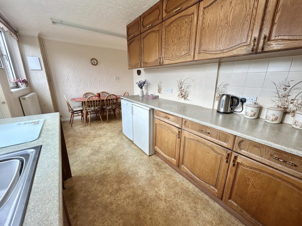House in Havant, Hampshire - View 4