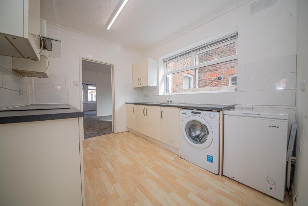 Apartment in Southampton - More