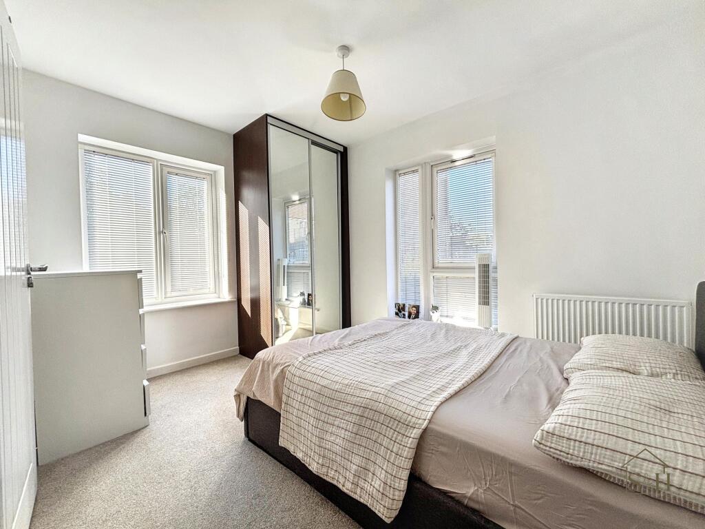 Apartment in Ashford, Repton Park South, Godinton Park - View 4
