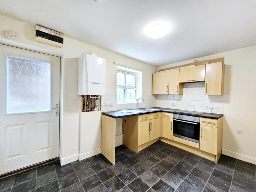 House in Scarborough, Falsgrave - View 3