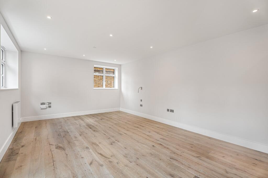 Apartment in London - More
